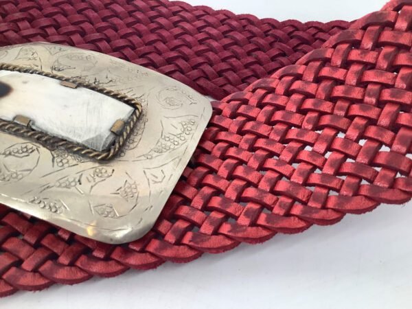 geflochtener Gürtel aus Kalbsleder (rot) – Bild 5